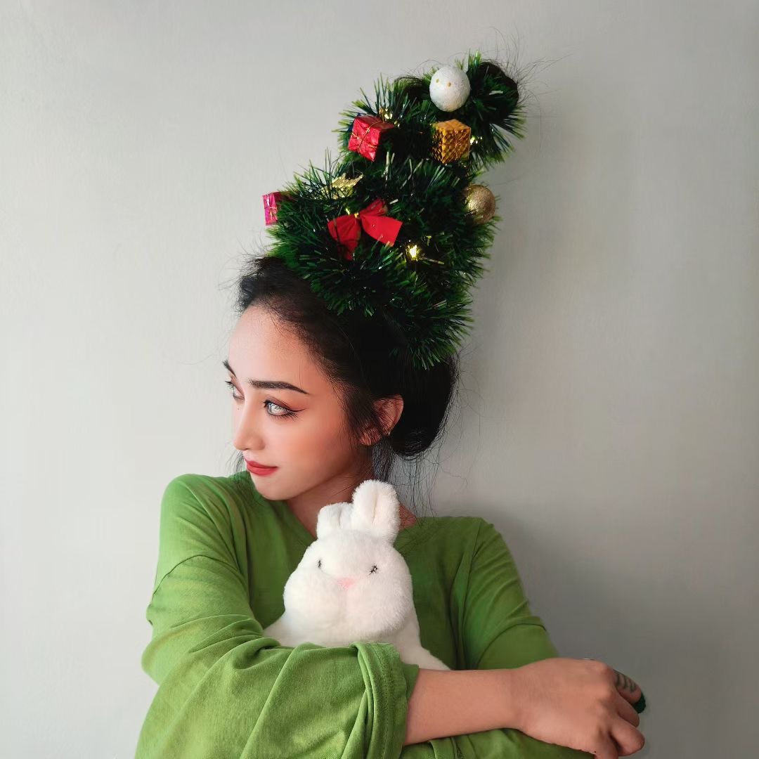 Portrait of Alice, founder and designer of Alice Lab